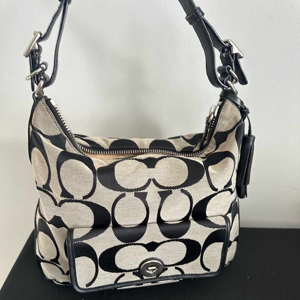 Beautiful Black and white Coach handbag